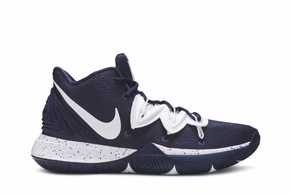 Nike Kyrie 5 TB Midnight Navy, view 2