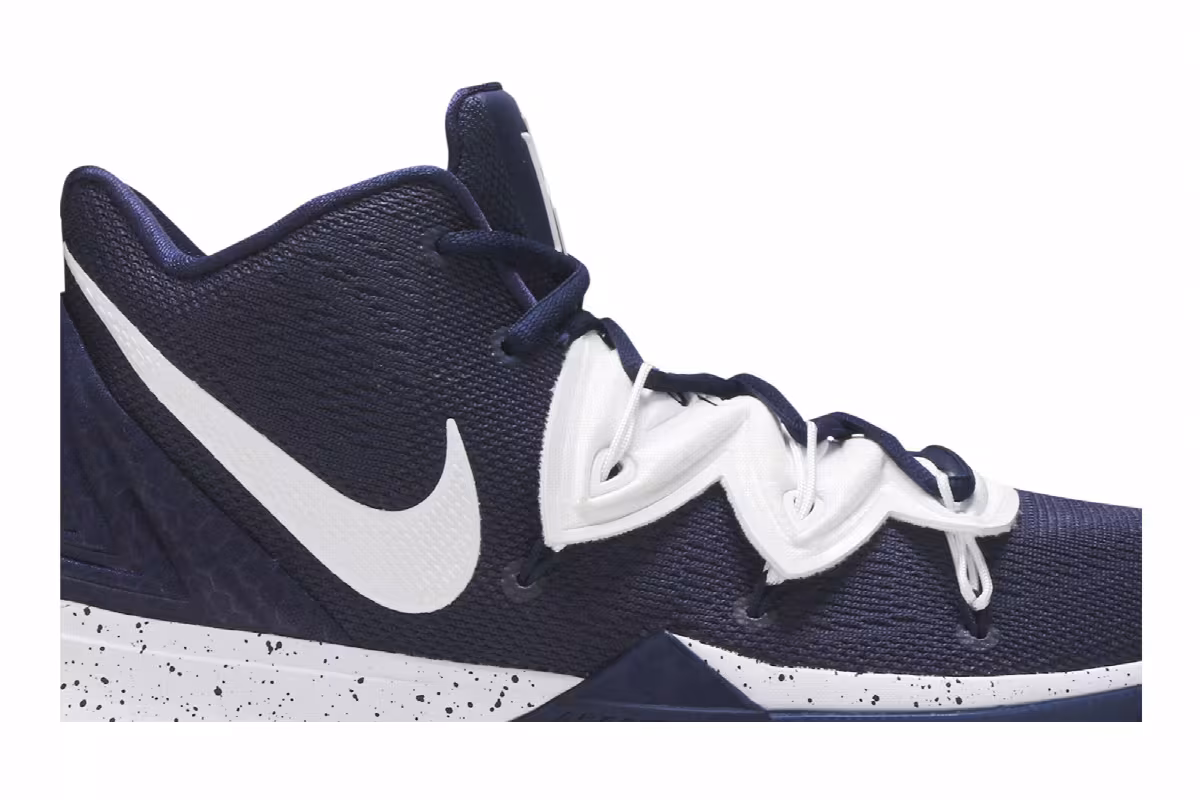 Nike Kyrie 5 TB Midnight Navy, view 3