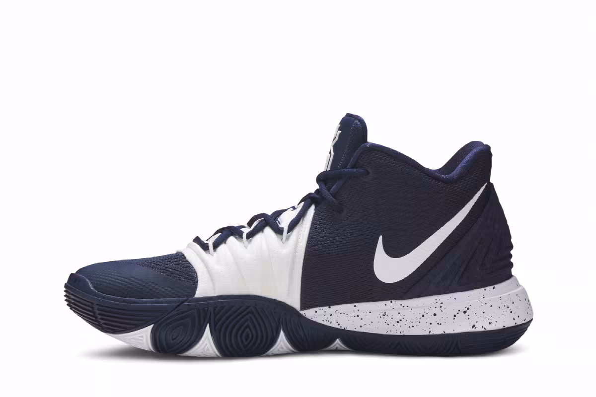 Nike Kyrie 5 TB Midnight Navy, view 4