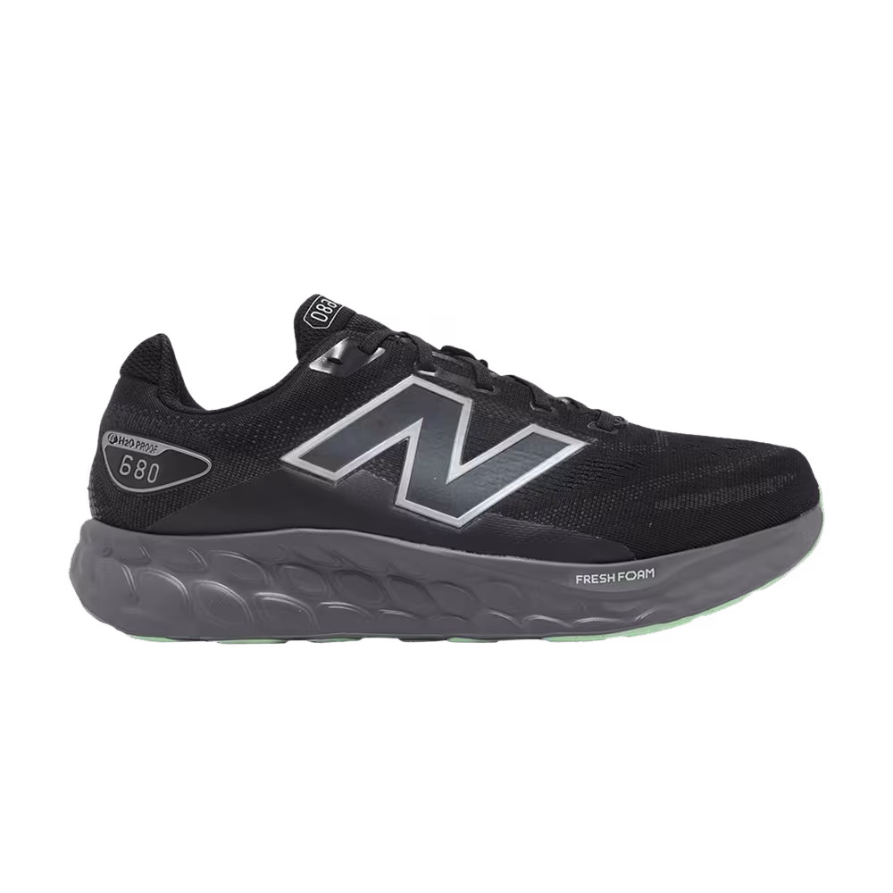 New Balance Fresh Foam 680 V8 2E Wide Black Castlerock Lab Green