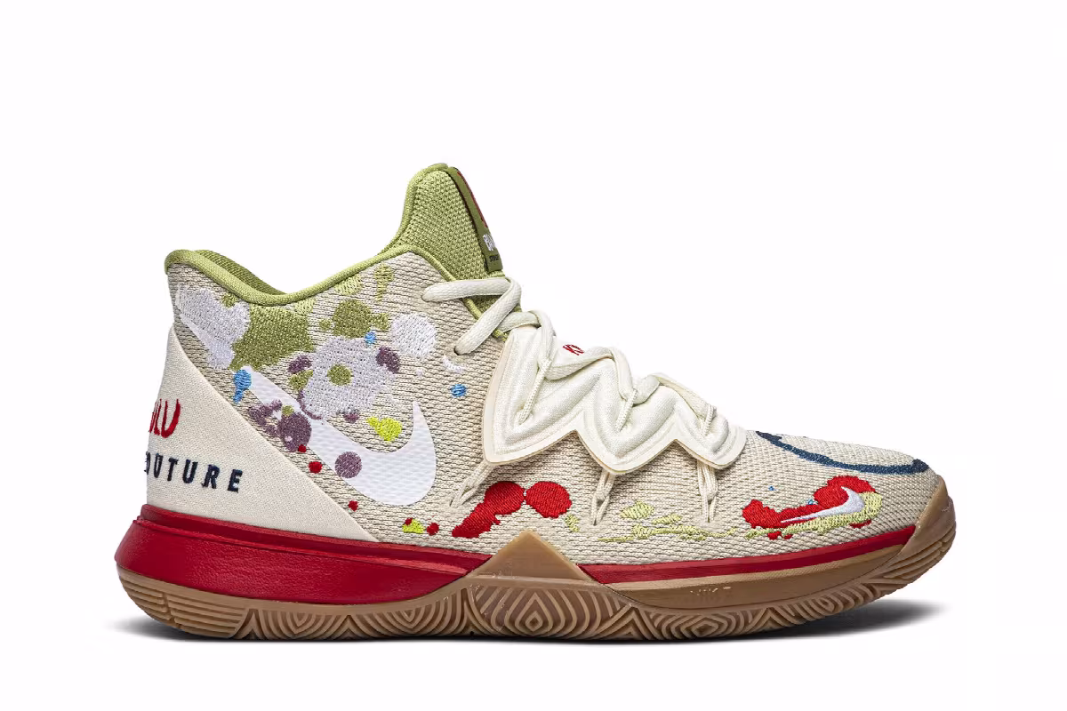 Bandulu x Nike Kyrie 5 GS Embroidered Splatters, view 2