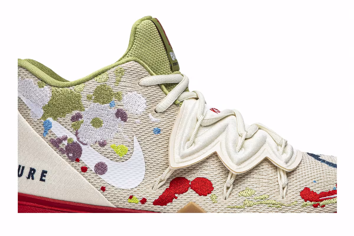 Bandulu x Nike Kyrie 5 GS Embroidered Splatters, view 3