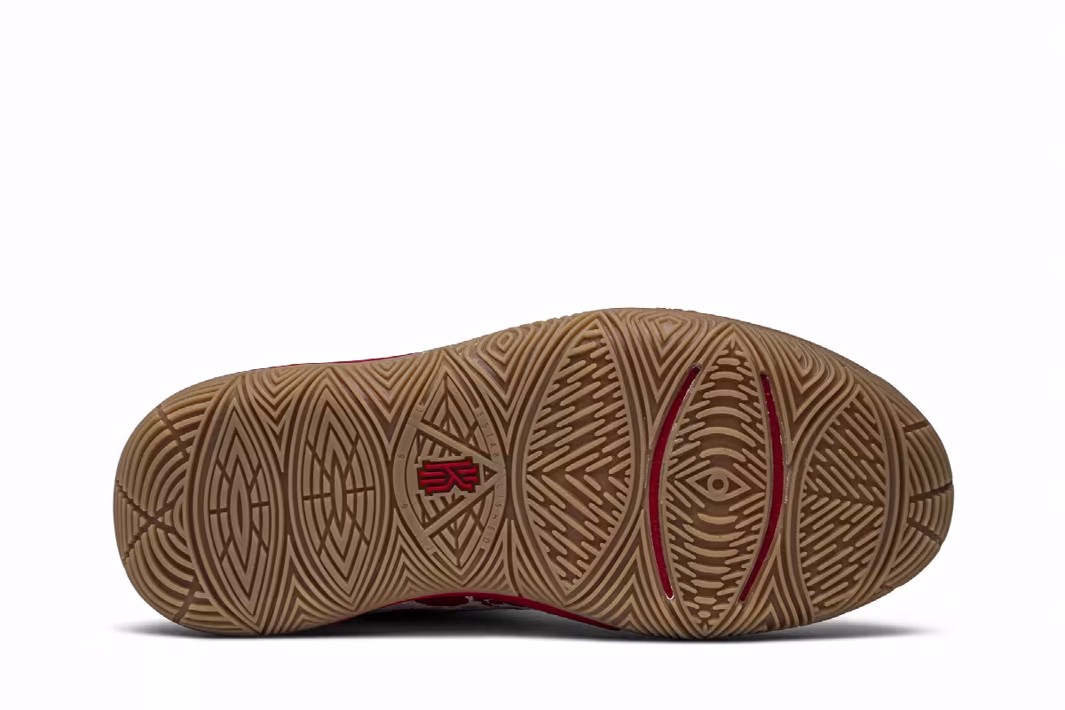 Bandulu x Nike Kyrie 5 GS Embroidered Splatters, view 5