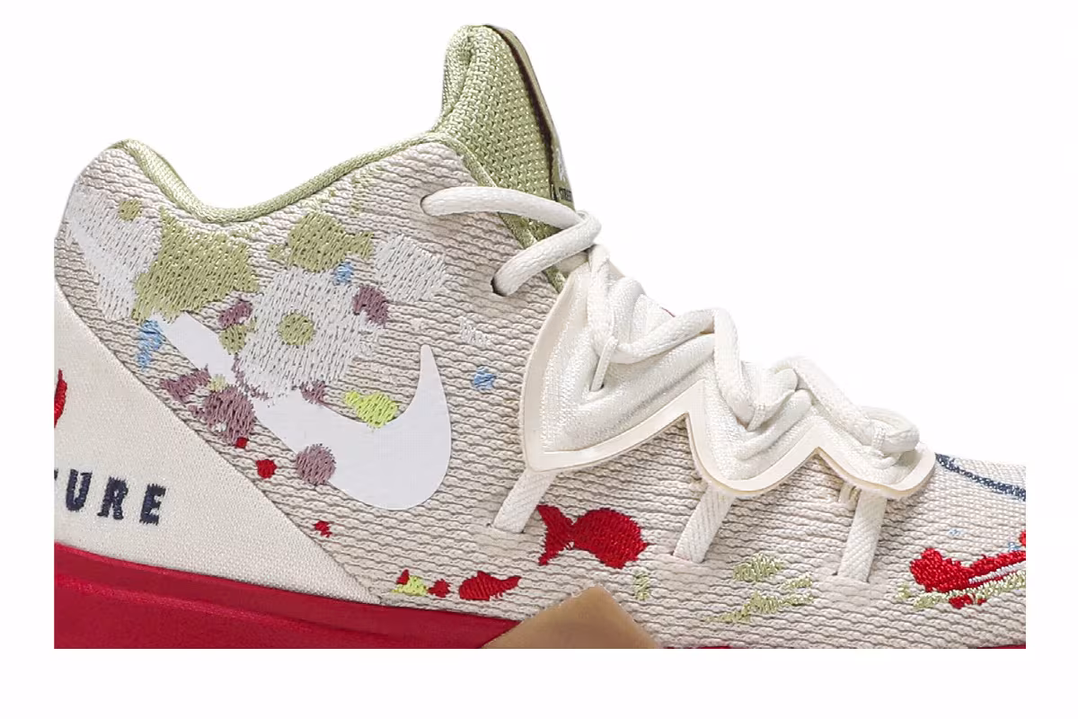 Bandulu x Nike Kyrie 5 PS Embroidered Splatters, view 3