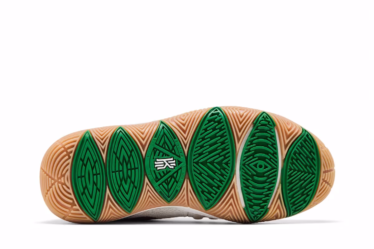 Nike Kyrie 5 GS Irish, view 5