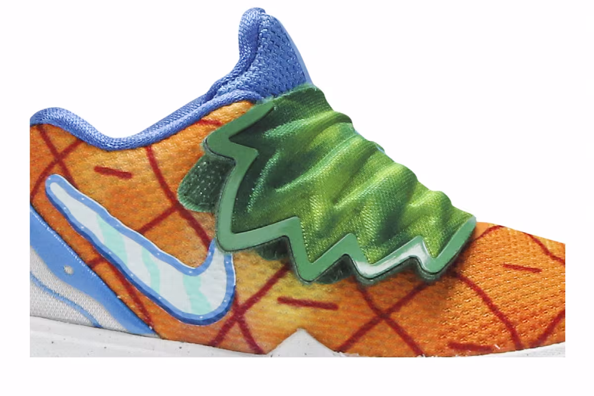 SpongeBob SquarePants x Nike Kyrie 5 TD Pineapple House, view 3