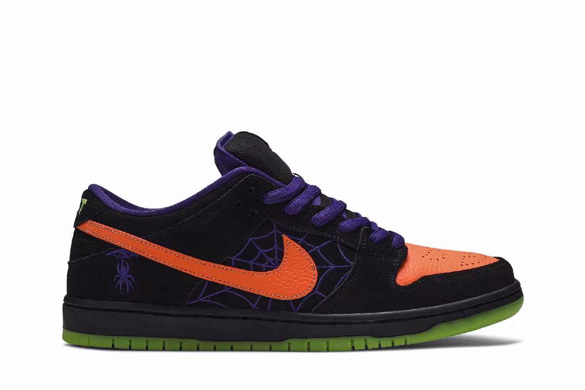 Nike Dunk Low SB Night of Mischief, view 2