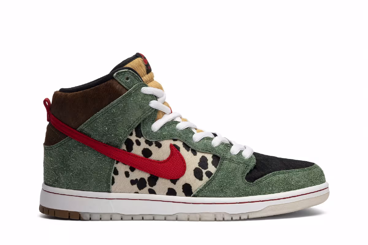 Nike Dunk High SB Walk The Dog, view 2