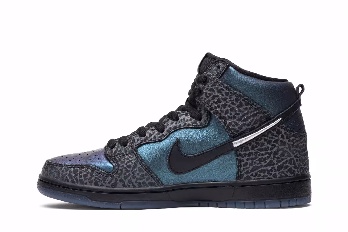 Black Sheep x Nike Dunk High SB Black Hornet, view 4