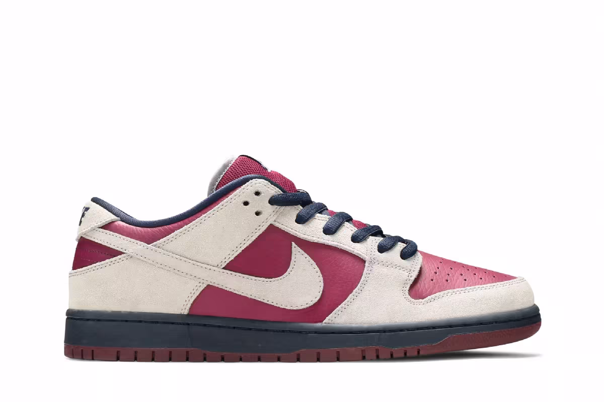 Nike Dunk Low SB True Berry, view 2