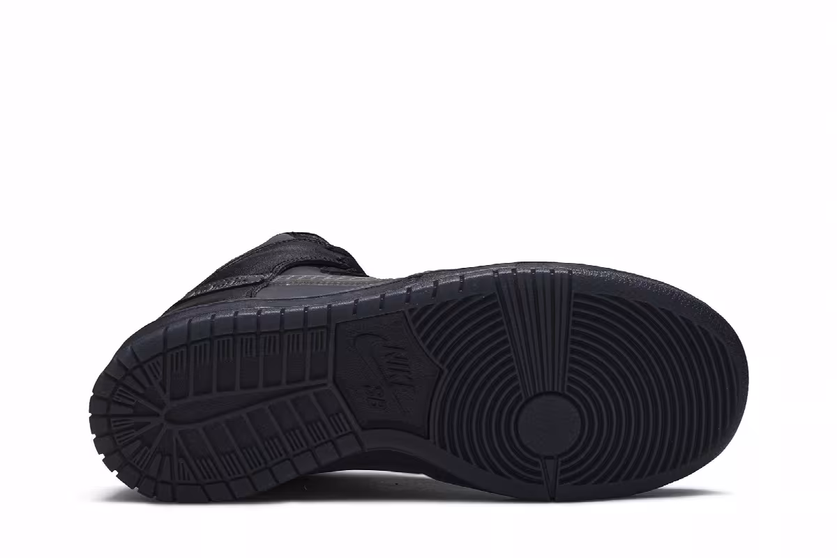 Forty Percent Against Rights x Nike Dunk High SB AJ6, view 5