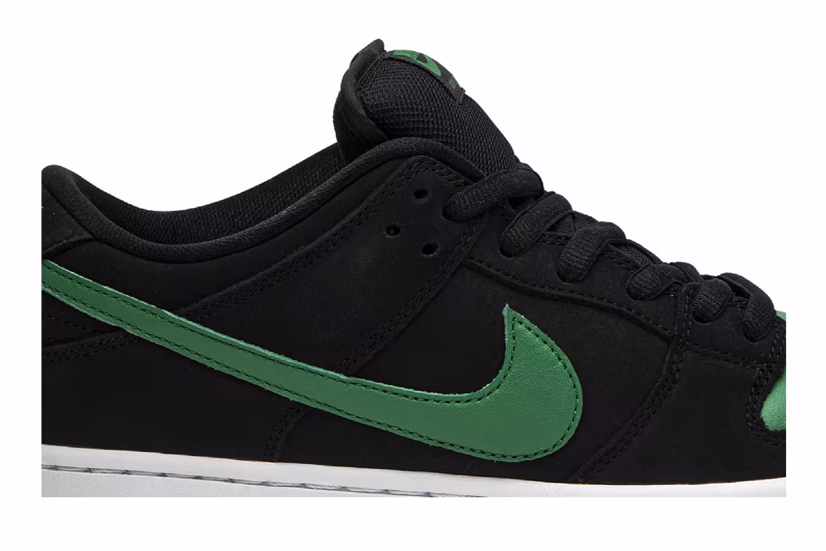Nike Dunk Low Pro SB Black Pine, view 3
