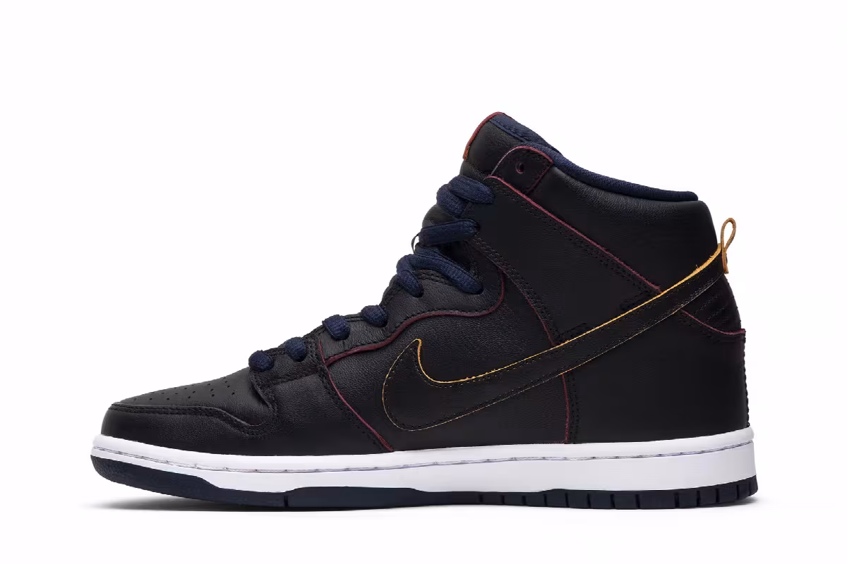 NBA x Nike Dunk High SB Cleveland Cavaliers, view 4