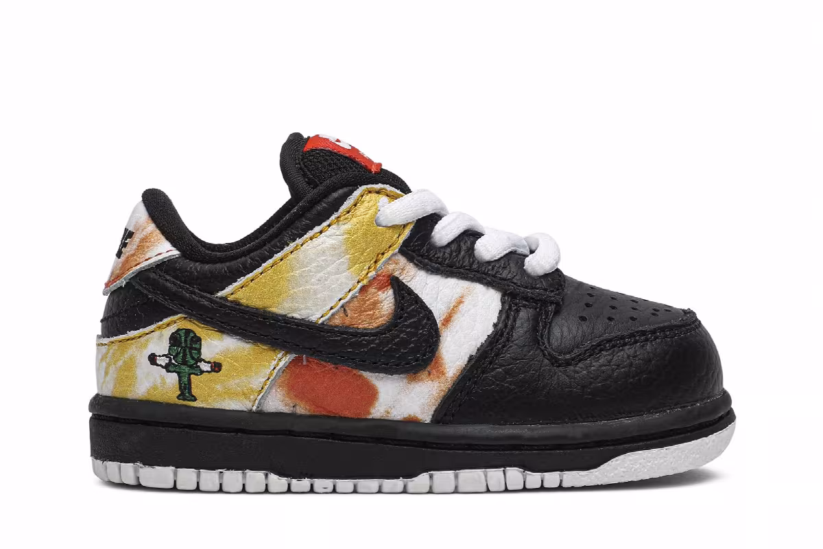 Nike Dunk SB Low Toddler Tie-Dye Raygun - Black, view 2