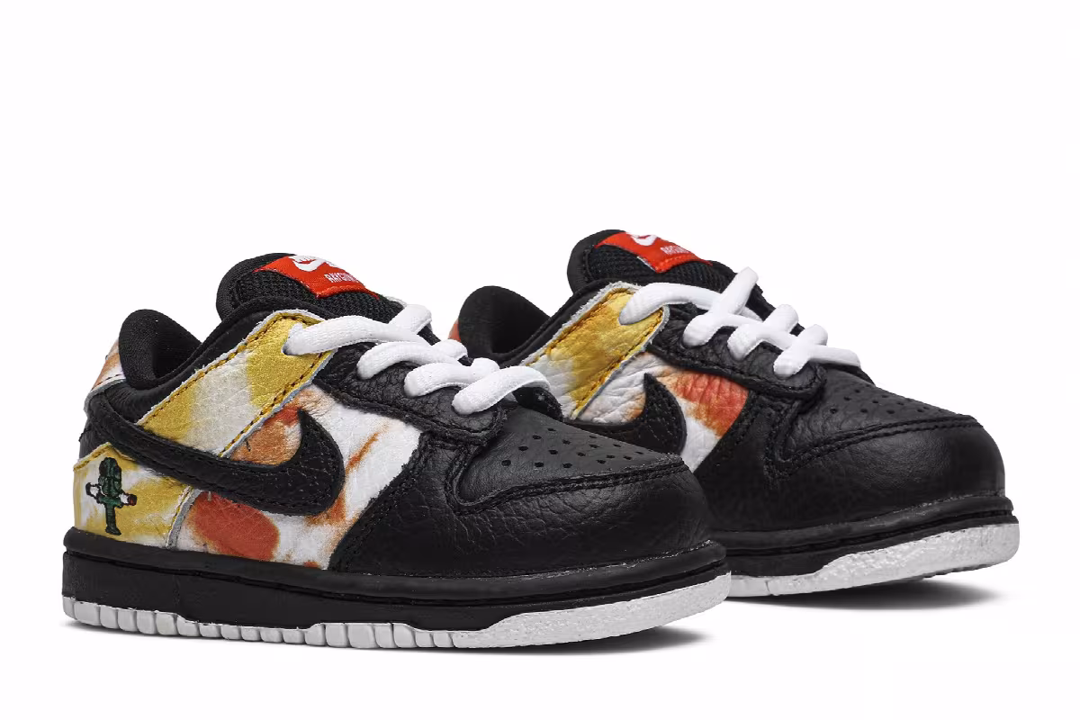 Nike Dunk SB Low Toddler Tie-Dye Raygun - Black, view 9