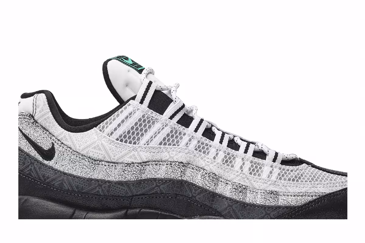 Nike Air Max 95 SE Day of the Dead, view 3