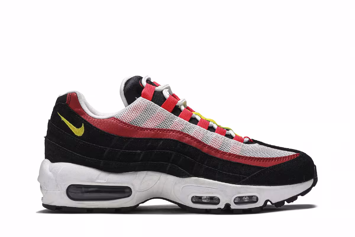 Nike Air Max 95 Bright Crimson, view 2