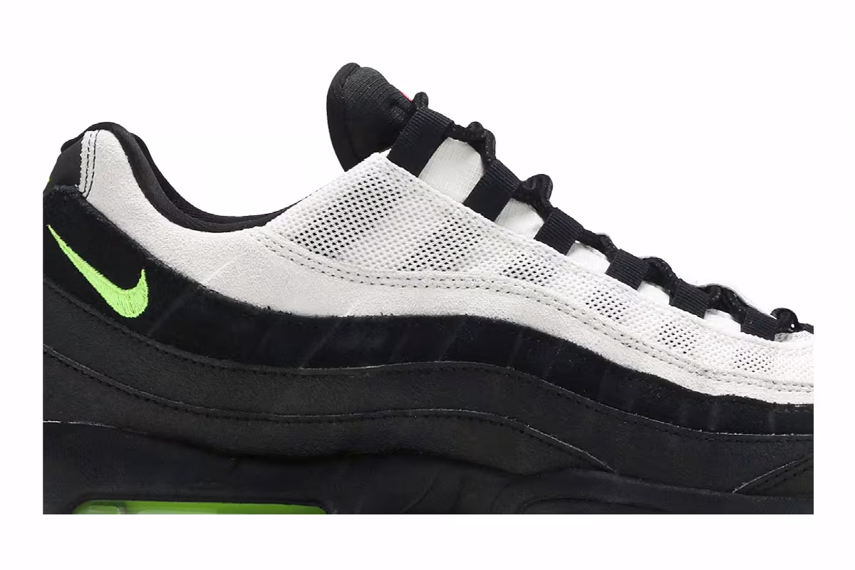Nike Air Max 95 Essential Antifreeze, view 3