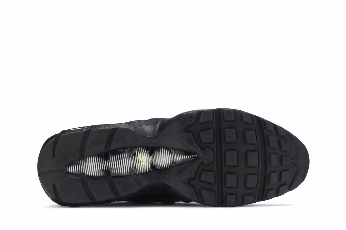 Nike Air Max 95 Essential Antifreeze, view 5