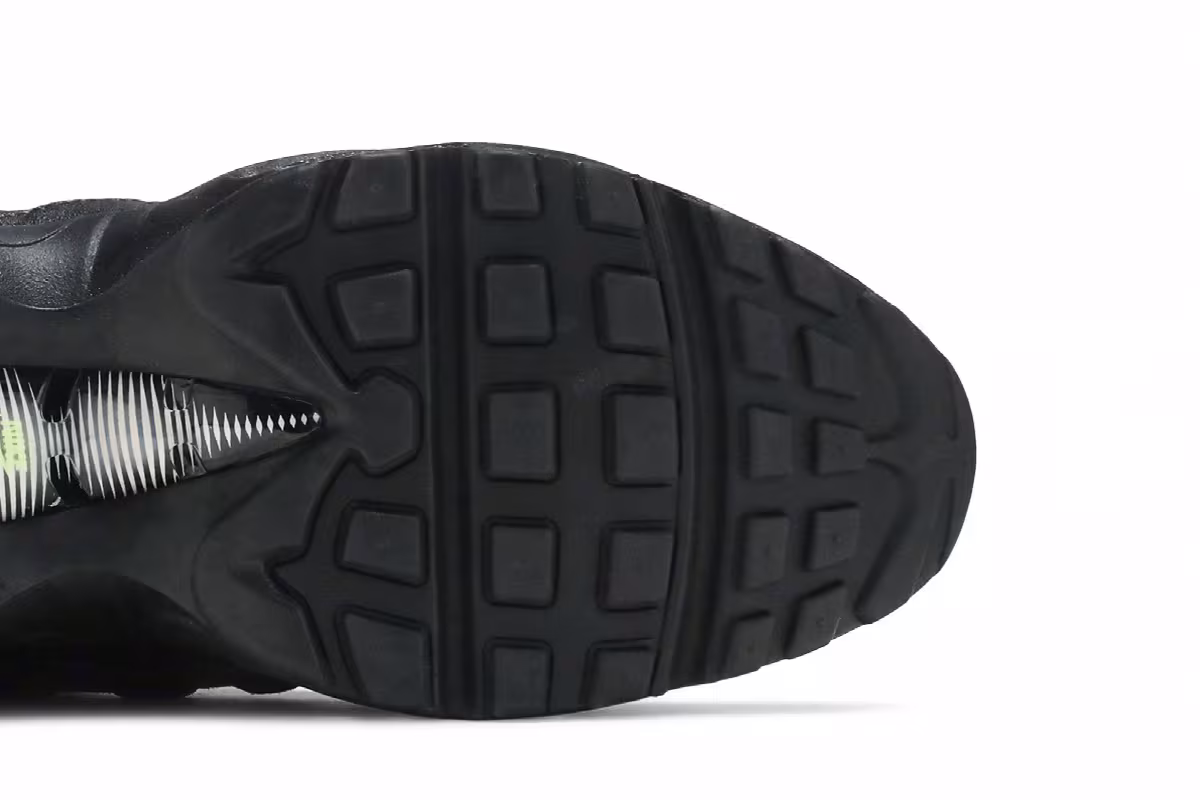 Nike Air Max 95 Essential Antifreeze, view 6
