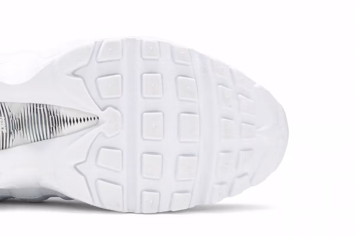 Nike Air Max 95 Essential White Silver, view 6