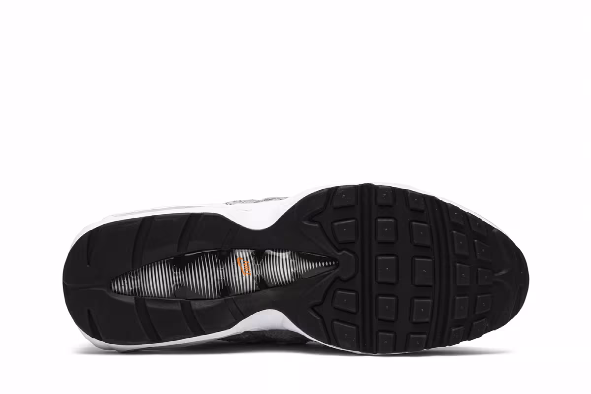 Nike Loopwheeler x Air Max 95, view 5