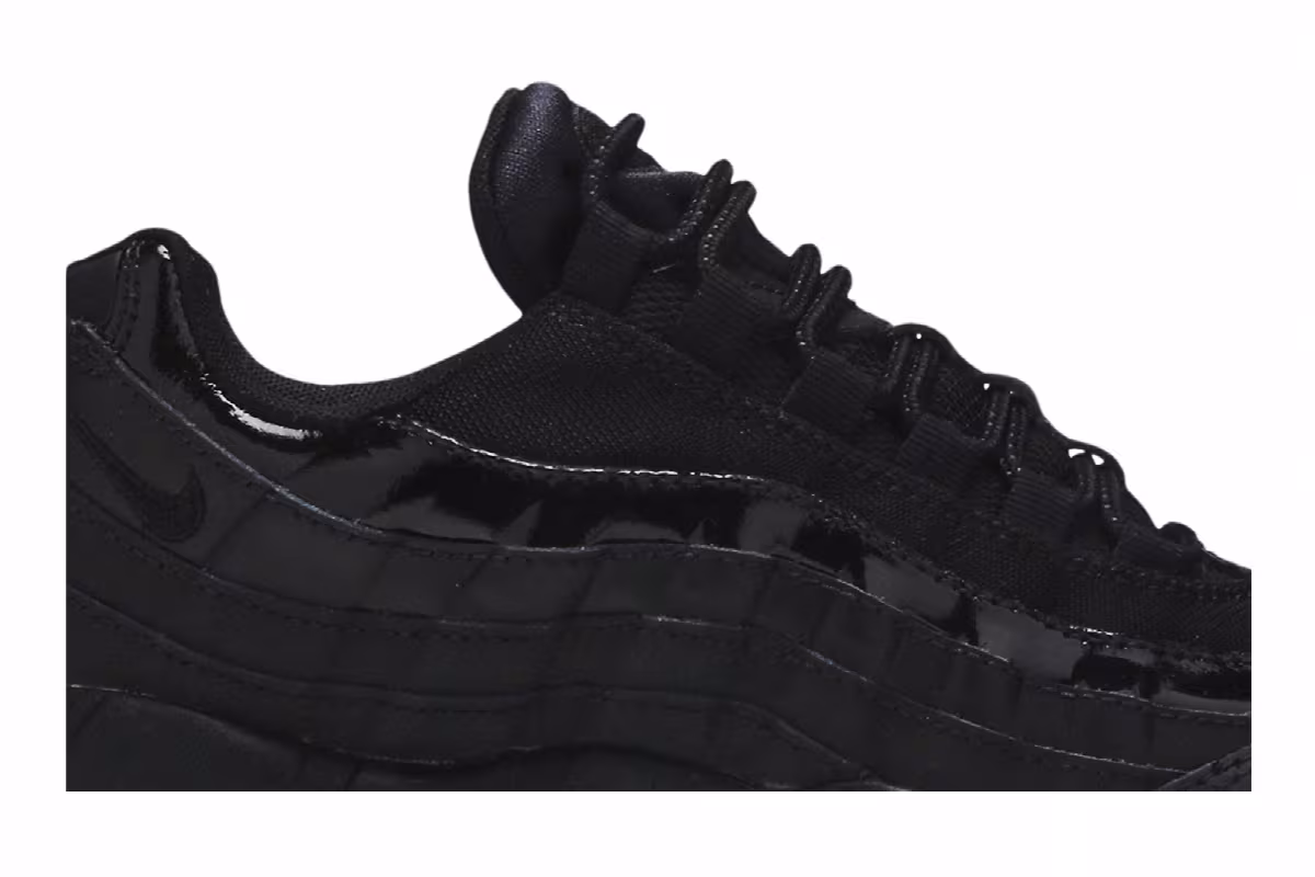 Nike Women's Air Max 95 Black, view 3