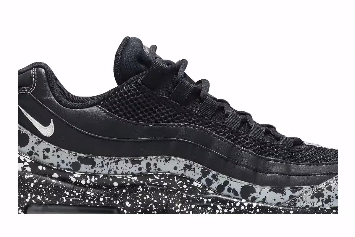 Nike Women's Air Max 95 Splatter, view 3