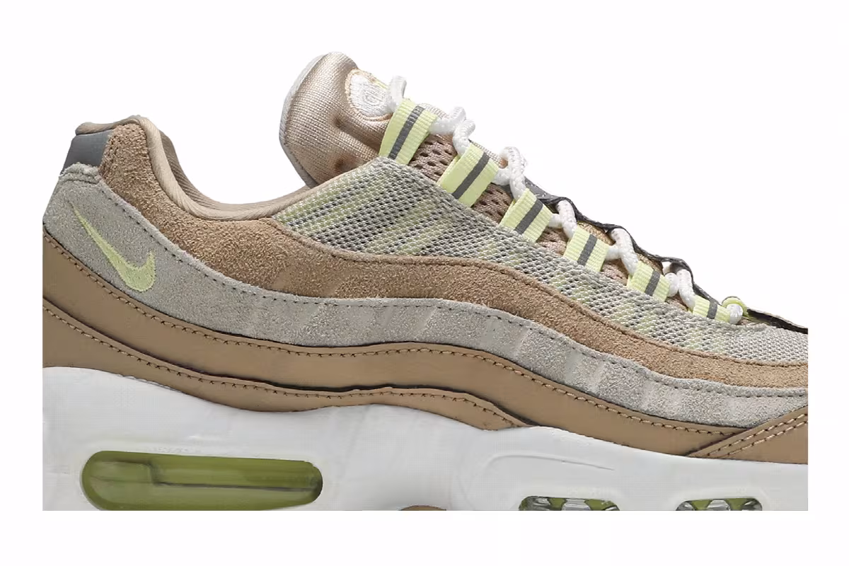 Nike Women's Air Max 95 Bio Beige, view 3
