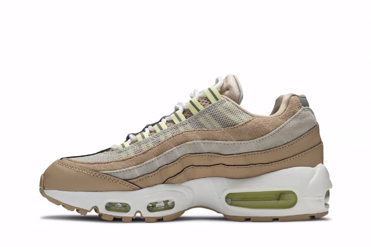 Nike Women's Air Max 95 Bio Beige, view 4