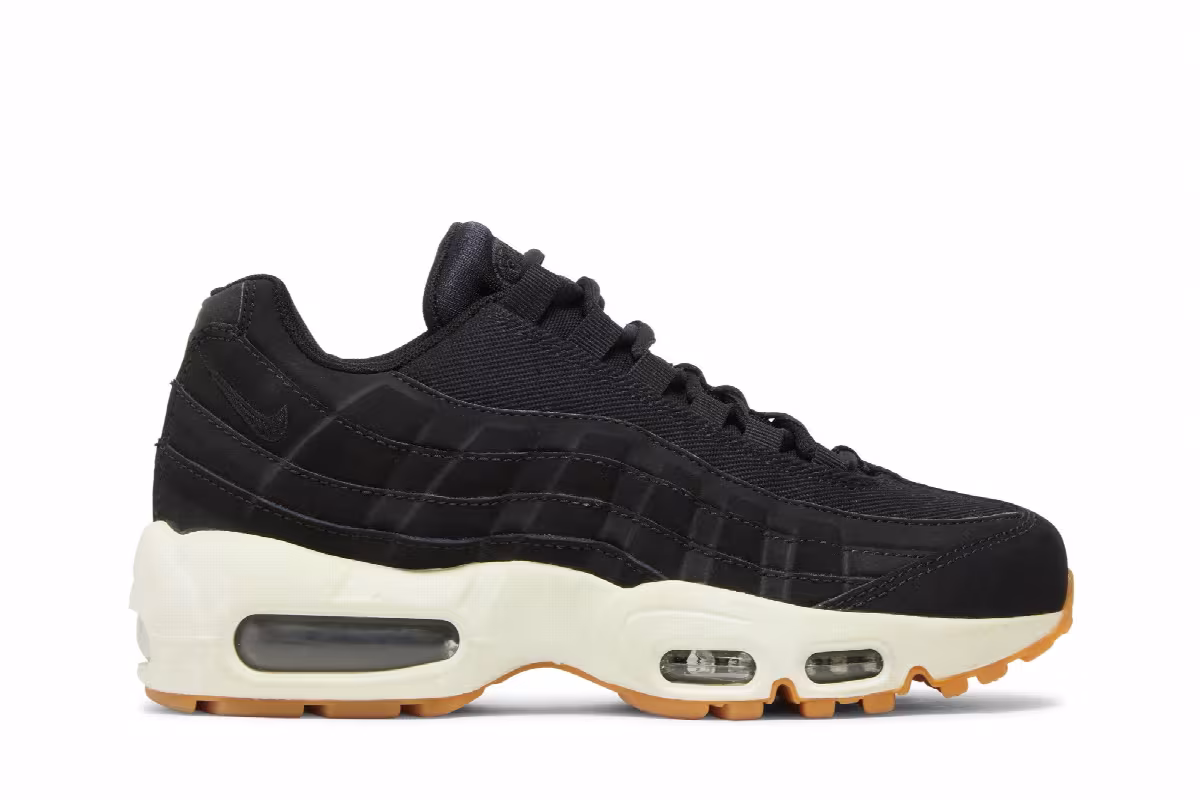Nike Women's Air Max 95 Black, view 2