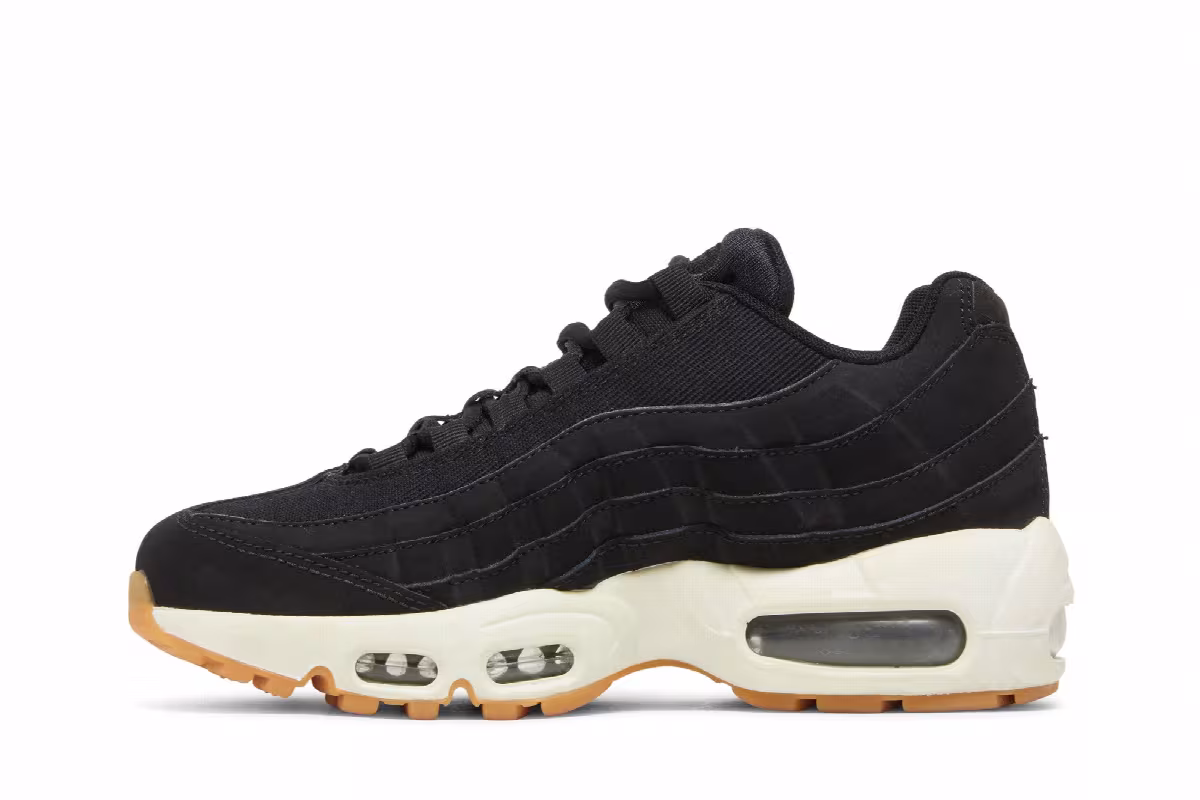 Nike Women's Air Max 95 Black, view 4