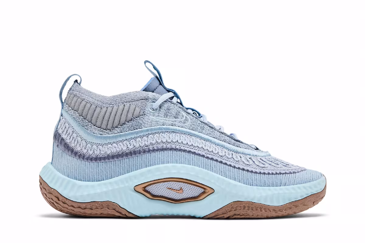Nike Women's Cosmic Unity 3 Shine Together, view 2