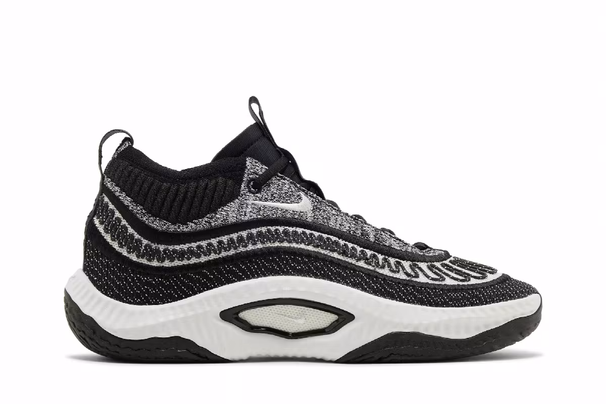 Nike Cosmic Unity 3 Black Summit White, view 2