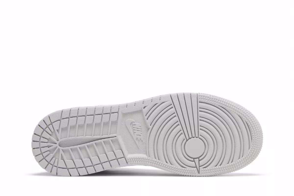 Air Jordan 1 High OG GS Stage Haze, view 5
