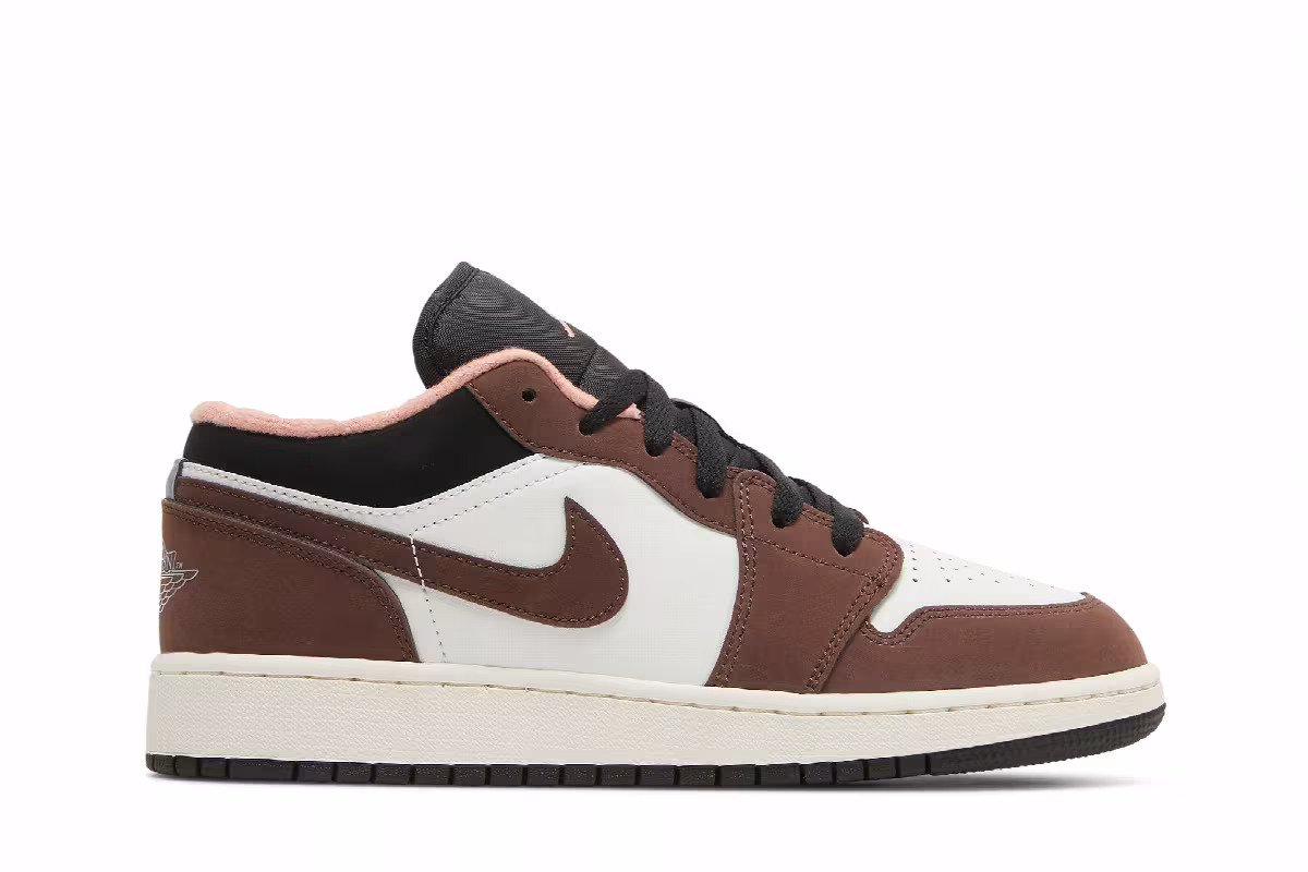 Air Jordan 1 Low SE GS Light Chocolate, view 2