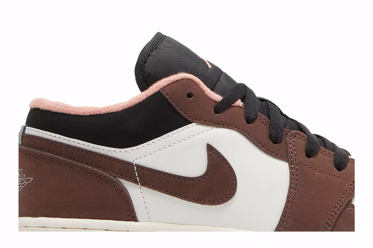 Air Jordan 1 Low SE GS Light Chocolate, view 3
