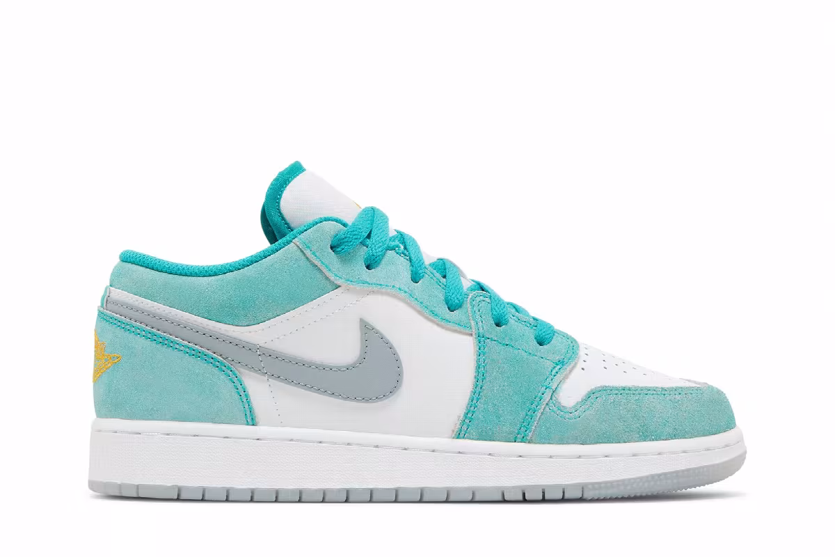 Air Jordan 1 Low SE GS New Emerald, view 2