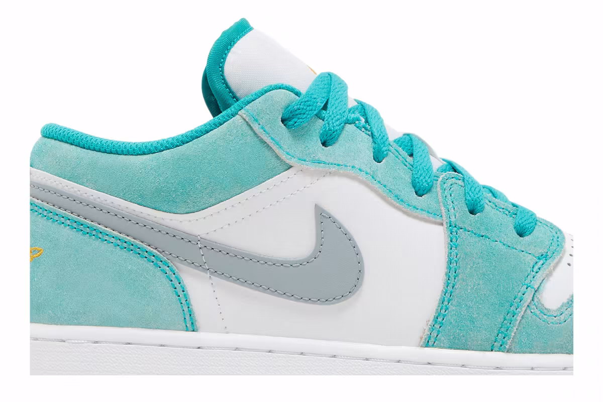 Air Jordan 1 Low SE GS New Emerald, view 3