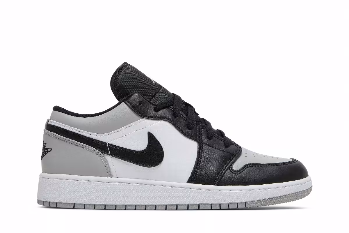 Air Jordan 1 Low GS Light Smoke Grey, view 2