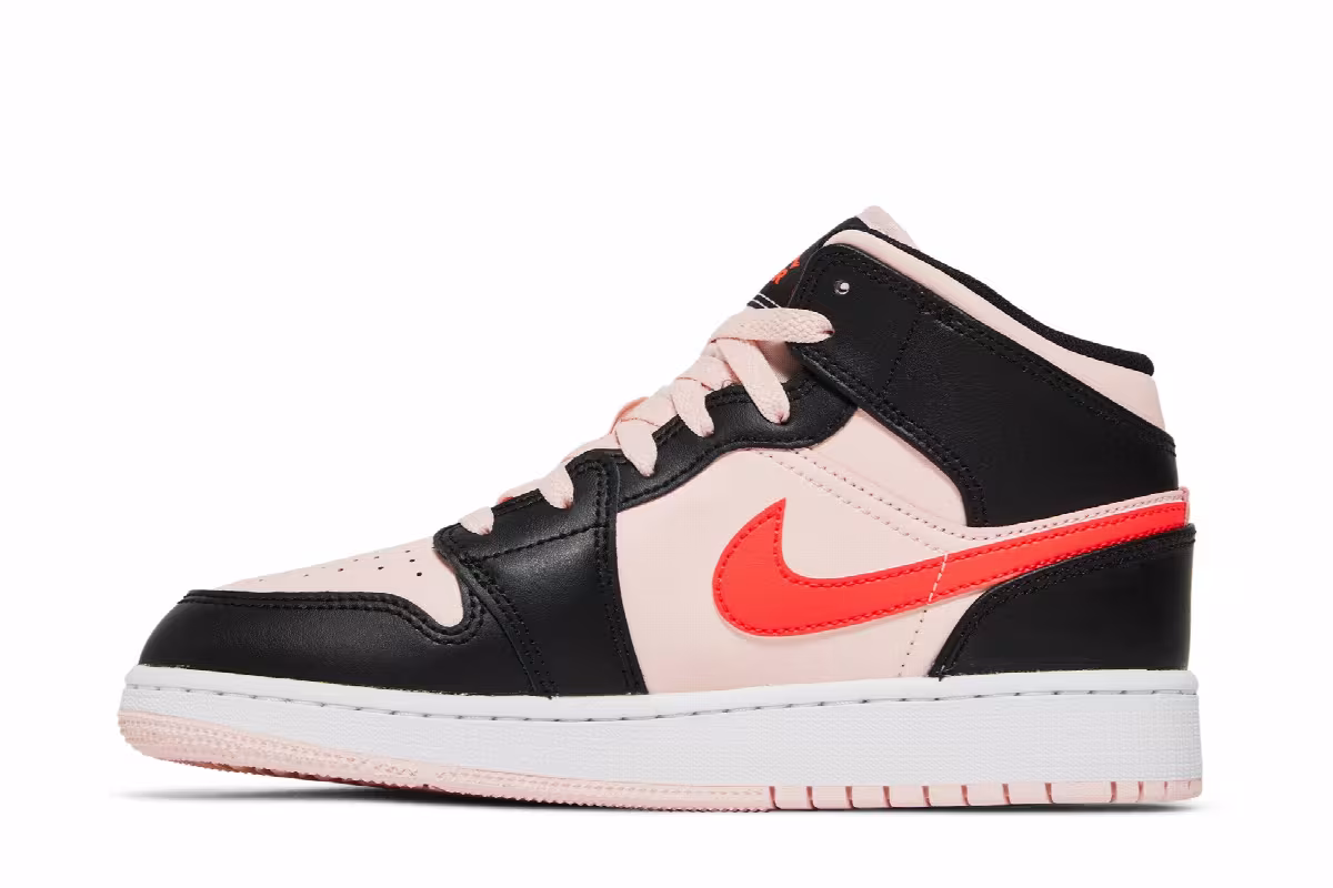 Air Jordan 1 Mid GS Black Pink Crimson, view 4