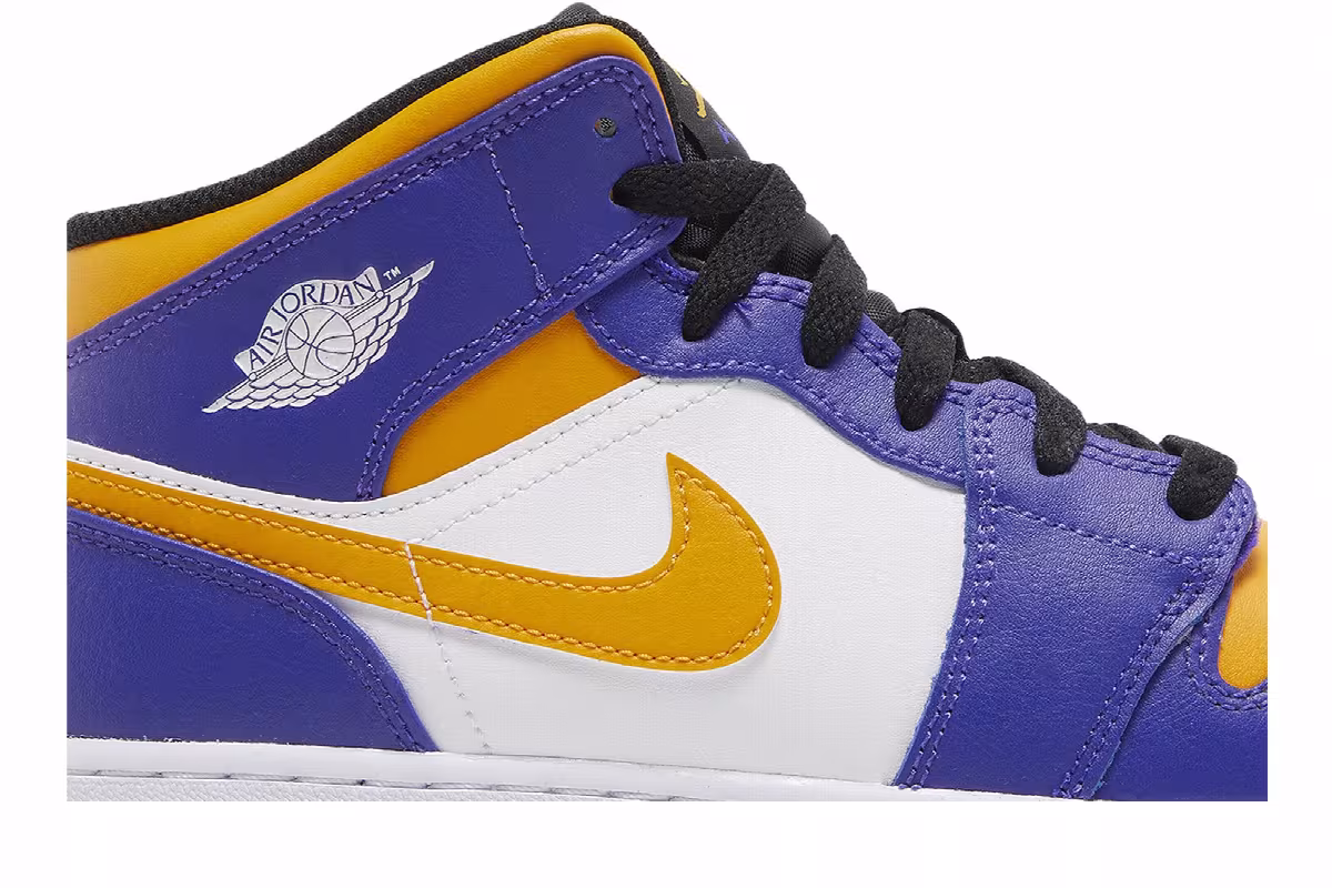 Air Jordan 1 Mid GS Lakers, view 3
