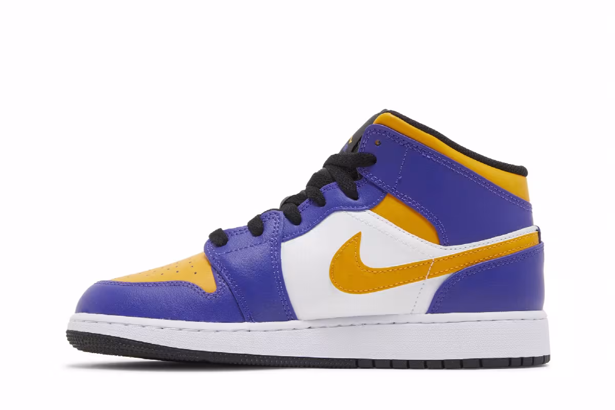 Air Jordan 1 Mid GS Lakers, view 4