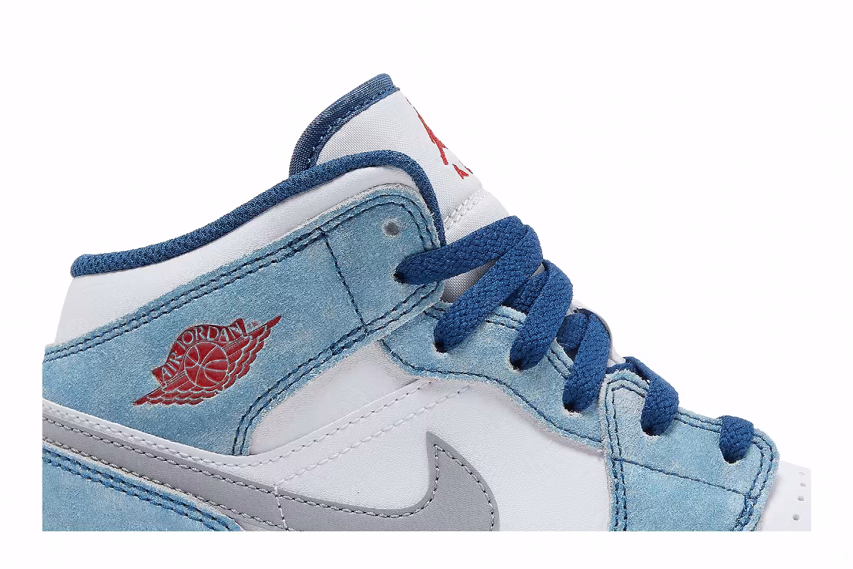 Air Jordan 1 Mid SE GS French Blue, view 3