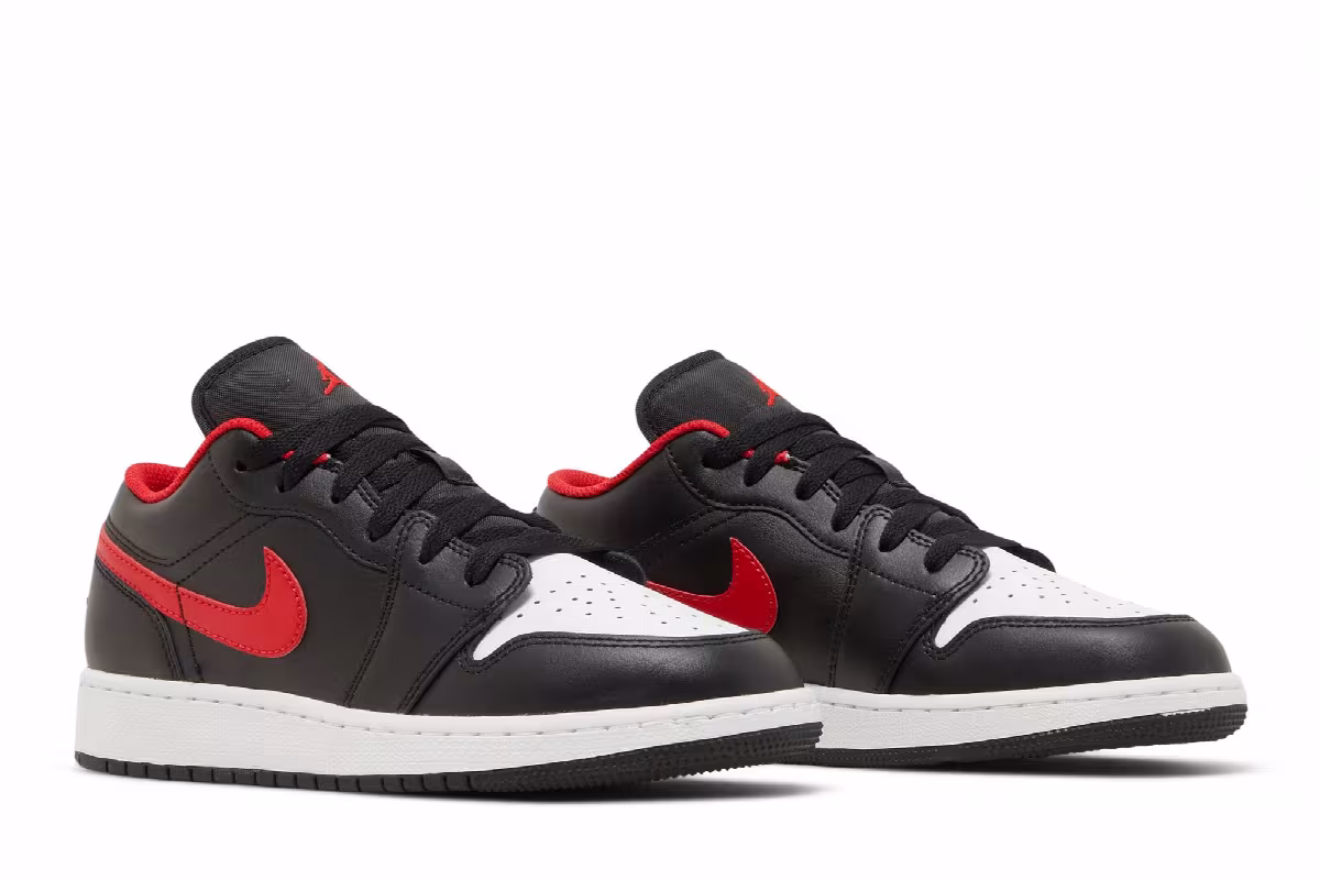 Air Jordan 1 Low GS White Toe, view 9