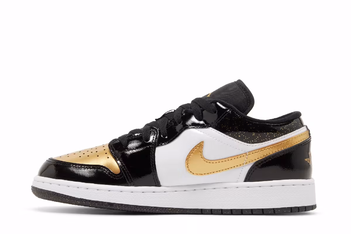 Air Jordan 1 Low SE GS Gold Toe, view 4
