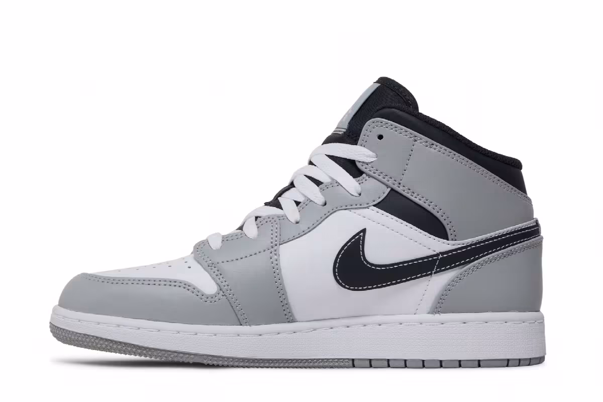 Air Jordan 1 Mid GS Light Smoke Grey, view 4