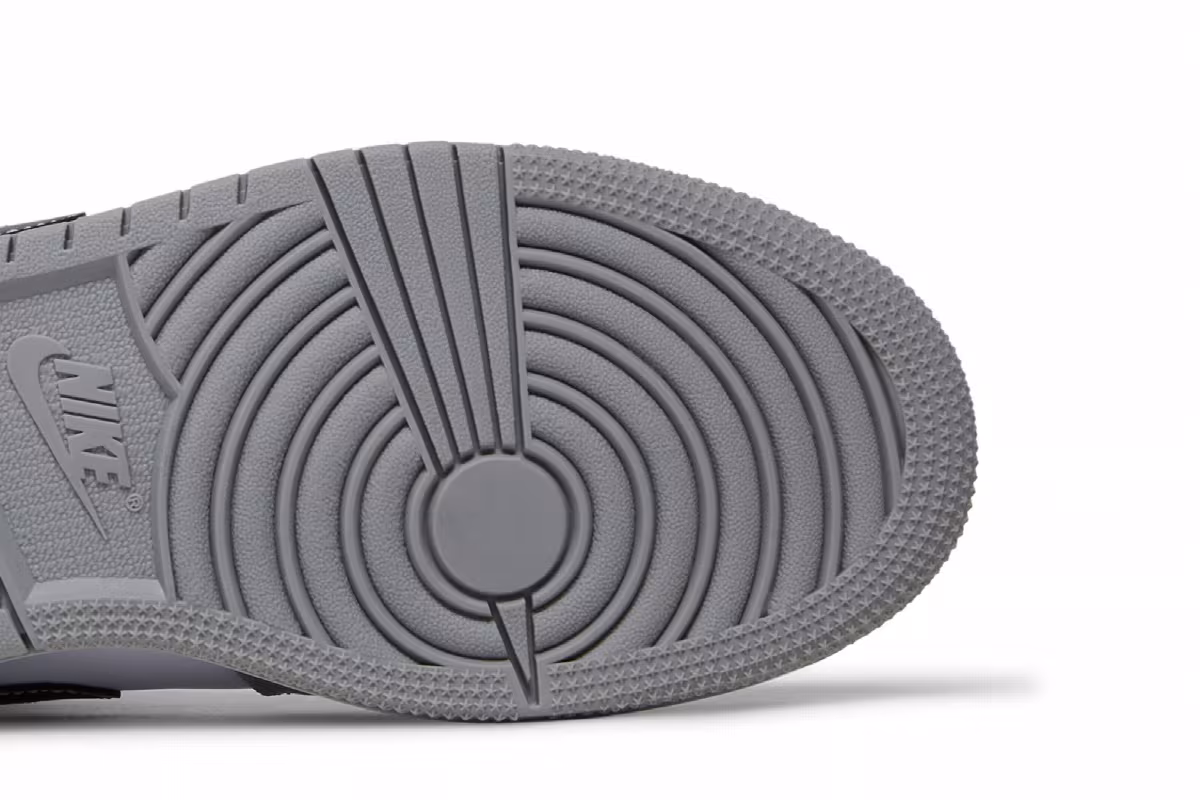 Air Jordan 1 Mid GS Light Smoke Grey, view 6