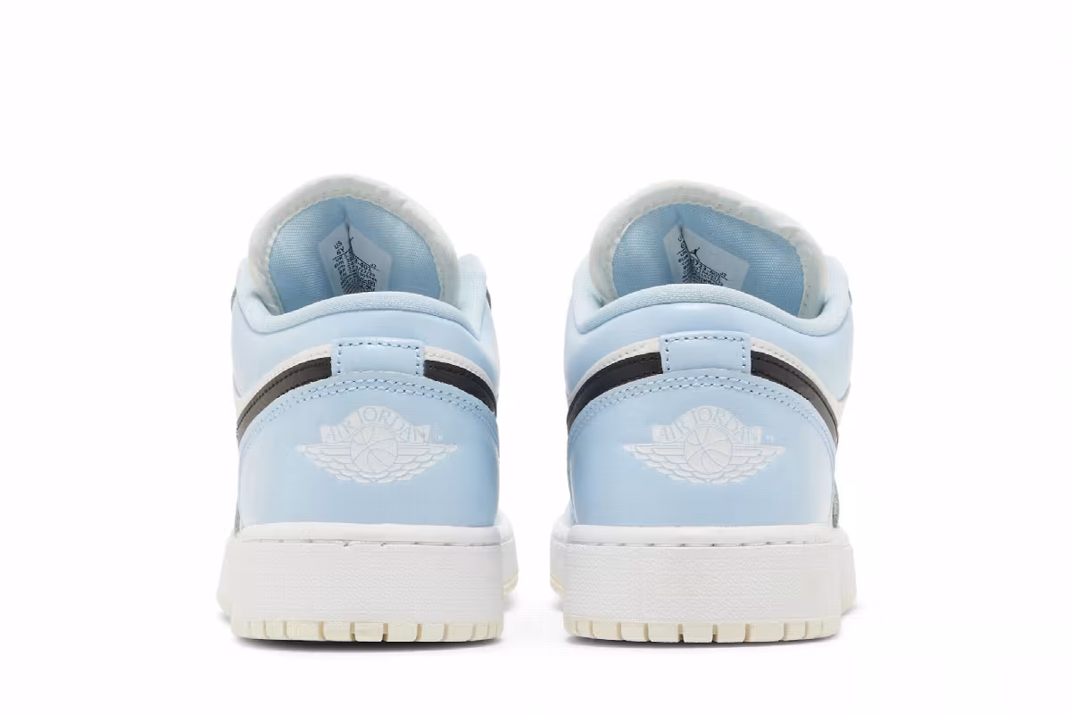 Air Jordan 1 Low GS Ice Blue, view 7