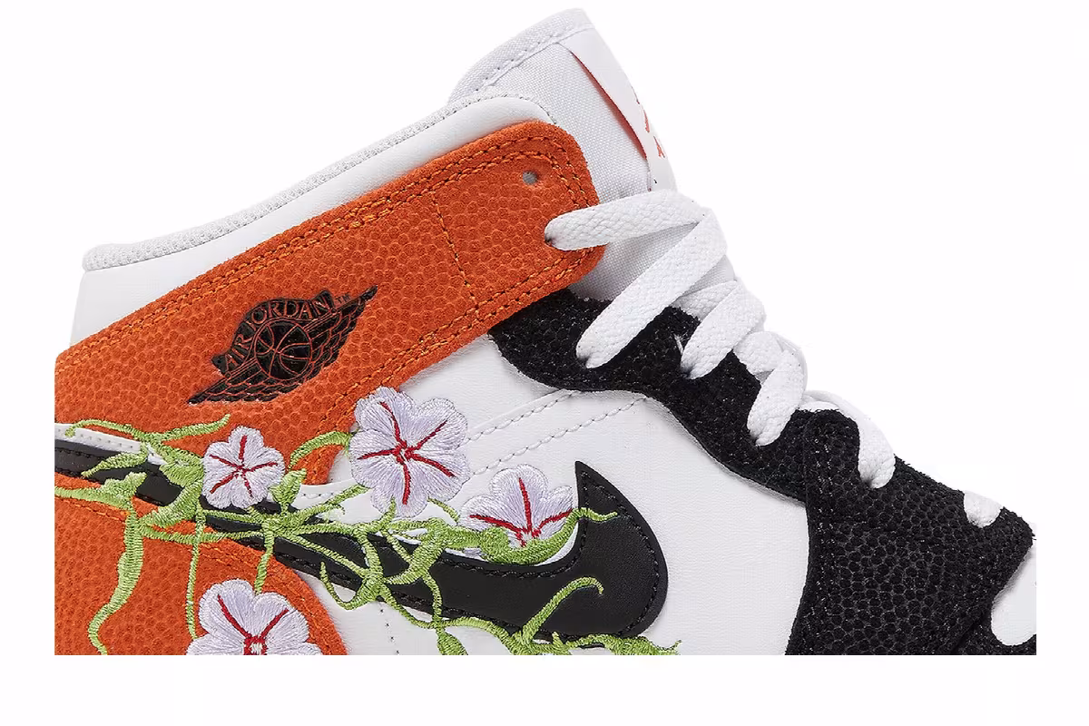 Air Jordan 1 Mid GS Floral, view 3